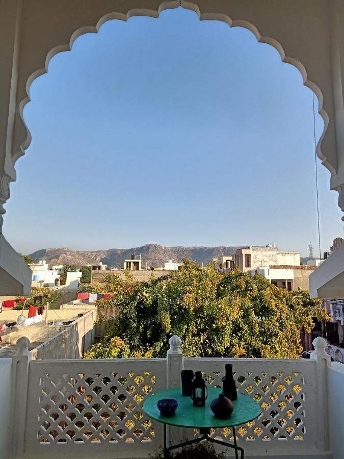 Отель Hindupura Residency Савай-Мадхопур Экстерьер фото